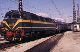 Locomotoras diésel - eléctricas de la serie 333 - 001 a 093 de RENFE, fabricadas por MACOSA entre...