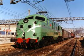 Locomotora eléctrica 7706 de la serie 7700 (Renfe 277)