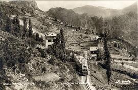 Vista panorámica de la estación de Caralps o Queralbs del Ferrocarril de Cremallera de Nuria, en ...