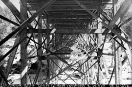 Puente metálico sobre el río Duero en el km 14,474 de la línea de Valladolid a Ariza, situado ent...