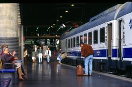 Automotor eléctrico o electrotren de la serie 448 de RENFE en la estación Puerta de Atocha