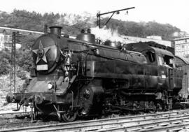 Locomotora de vapor tipo de rodaje 2102 T (151 T español) nº 524.1130, de los ferrocarriles estat...
