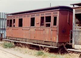 Coche de viajeros 31 de 2ª clase y correo de los Ferrocarriles de Mallorca en la estación de Palma