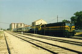 Locomotora diésel - eléctrica 321 - 072 - 1 de la serie 321 - 001 a 080 de RENFE, ex 2172 de la s...