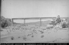 Puente o viaducto de Huéznar III en el km 194,562 de la línea de Mérida a Sevilla, situado dentro...