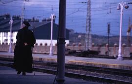Viajero en la estación de El Escorial