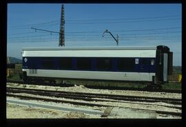 Coche de viajeros de 1ª clase o clase preferente reclinable TA4L - 431002 para Talgo Pendular o T...