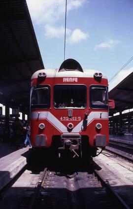Electrotrenes de la serie 432 - 001 a 020 de RENFE, ex. WMD 511 a 530, fabricada por CAF y MACOSA...