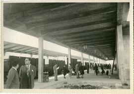 Nuevo edificio de viajeros y nuevas instalaciones de la estación de Oviedo de la línea de León a ...