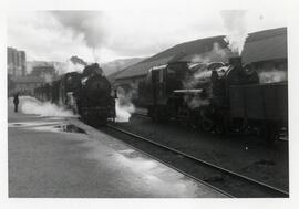 Locomotora de vapor en algún lugar del complejo industrial de la Azucarera de Poveda