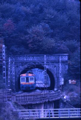 Unidad 440 en el túnel de Miravalles (Arrankudiaga)