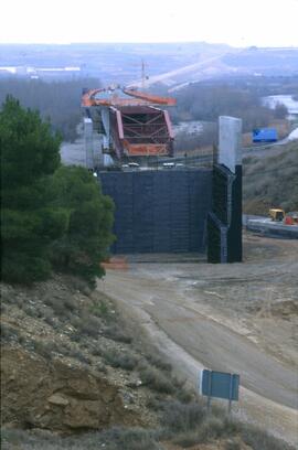 Construcción del viaducto sobre el río Cinca