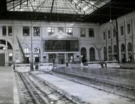 Renovación de vía y toperas en la estación de Madrid - Príncipe Pío de la línea de Madrid a Irún,...