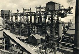 Hornos altos de la fábrica metalúrgica de Sestao (Vizcaya)