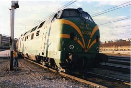 Locomotora diésel hidromecánica 340 - 008 - 2 de la serie 340 - 001 a 032 de RENFE, ex. 4008 de l...