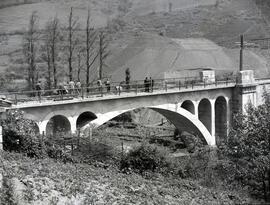 Puente de los Consorios, en el km 105,274 de la línea de León a Gijón