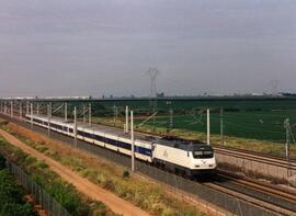 Tren Talgo 200 en el trayecto Sevilla-Rinconada