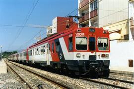 Unidades eléctricas serie 440 construidas por Construcciones y Auxiliar de Ferrocarriles (CAF), W...