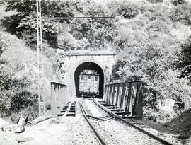 Puente del Campanal, en el km 95,375 de la línea de León a Gijón