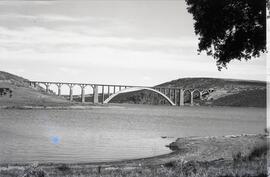 Viaducto de Martín Gil sobre el río Esla, en el km 23,043 de la línea de Zamora a La Coruña