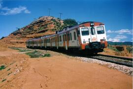 Automotores diésel de la serie 592, 593 y 596 de RENFE, conocidos como "Camellos"