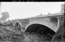 Sustitución de puentes metálicos. Línea de Madrid a Badajoz, km 490,500. Puente Alcazaba.