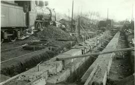 Foso para reconocimiento de locomotoras. Estación de León. Línea de Palencia a la Coruña.