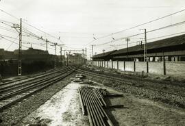 TÍTULO DEL ÁLBUM : Parte semestral de obras / Red Nacional de los Ferrocarriles Españoles. Vía y ...