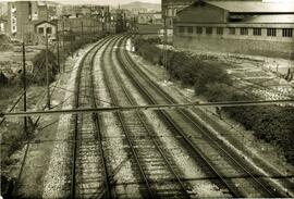 TÍTULO DEL ÁLBUM : Parte semestral de obras / Red Nacional de los Ferrocarriles Españoles. Vía y ...
