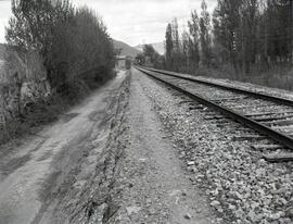 tramo en vía recta, tras haber terminado la renovación de vía, en el km 51,800 de la línea de Hue...