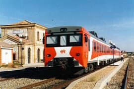 Automotores diésel de la serie 592, 593 y 596 de RENFE, conocidos como "Camellos"