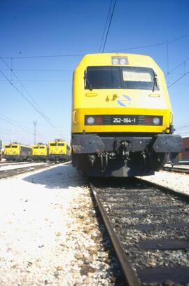 Locomotora eléctrica de la serie 252 de RENFE