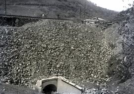 Renovación de vía en el viaducto de Parana. Línea de León a Gijón