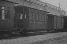 Furgón Correos en la estación de Sant Feliu de Guixols de la línea del Ferrocarril de Sant Feliu ...