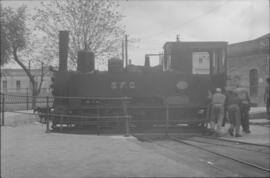 Locomotora de vapor nº1, de rodaje 0-3-1-T, en la placa giratoria de la estación de Sant Feliu de...