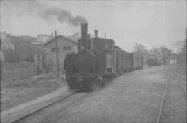 Locomotora de vapor nº3, de rodaje 0-3-1-T, en la estación de Cassá de la Selva, del Ferrocarril ...