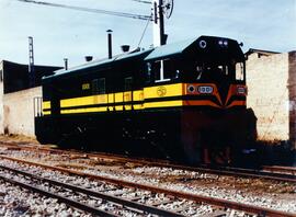 Locomotoras diésel - eléctricas GM: G22CU para RFFS (Brasil), S. 2400 - J26 CW / AC para Iraq, se...