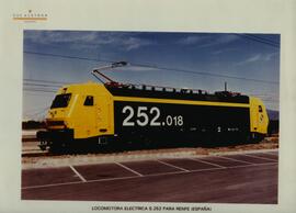 Locomotora eléctrica de la serie 252 para RENFE, fabricada por MEINFESA
