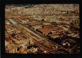 Foto aérea de la factoría o fábrica de la MTM en Barcelona, junto a San Andrés Condal