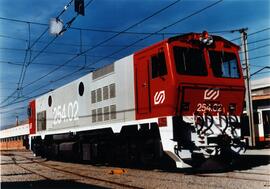 Locomotora diésel - eléctrica de la serie 254 para Ferrocarrils de la Generalitat de Catalunya (F...